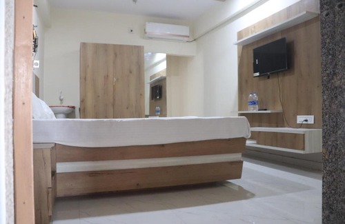 Surat House | hotel aavkar