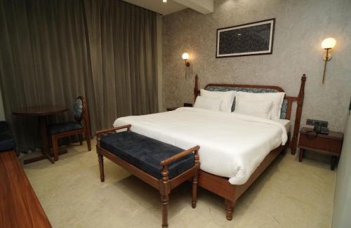 Pachmarhi Hotel | Hotel abhilasha inn