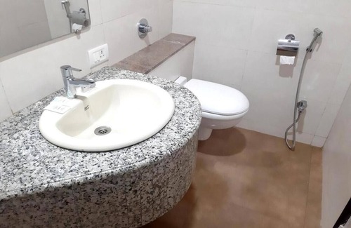 Belagavi Hotel | Hotel Adarsha Palace