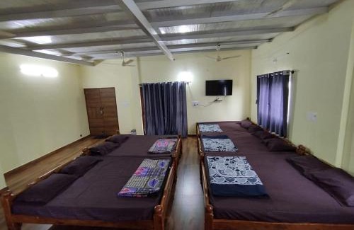 Vastare Hotel | Hotel Aditi Comforts