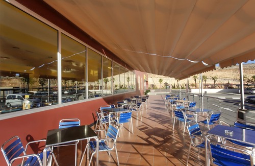 Los Arenales del Sol House | Hotel AG Express Elche