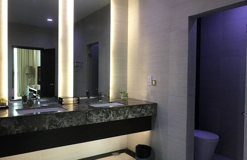 Victoria Hotel | Hotel Aifa