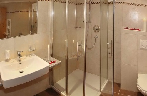 Ried im Zillertal Hotel | Hotel Almhof Lackner