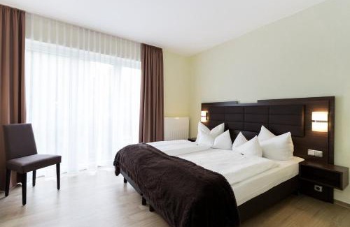 Grevesmuehlen Hotel | Hotel am See