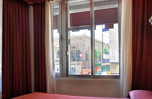 Van Dyck Hotel | Hotel Aragon