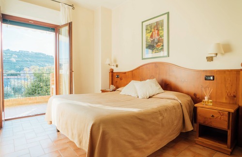 Alba Adriatica House | Hotel B&B Country Club Sport