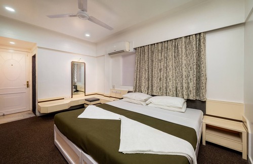 Kamathipura Hotel | Hotel Balwas International