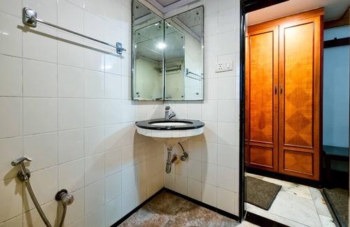 Kamathipura Hotel | Hotel Balwas International