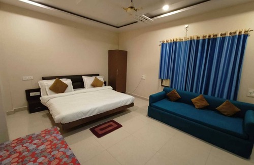 Sidhi Hotel | Hotel Basant Palace