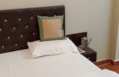 Bihta Hotel | Hotel Basera