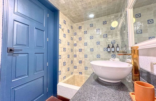 Del Carmen Hotel | Hotel Boutique Casa Alebrije