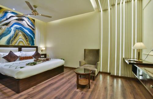 Amritsar Hotel | Hotel BR Grand With Nimo Club Amritsar -5 Mint From Golden Temple