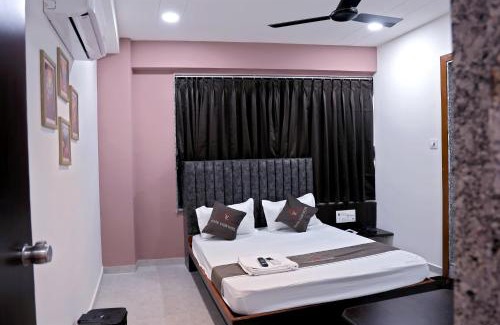 Adajan House | Hotel Brook View