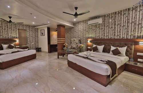 Udaipur Hotel | Hotel Candle Wood By A Plus Hospitality