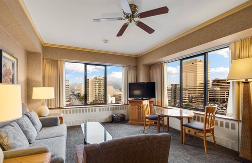 Downtown Anchorage Hotel | Hotel Captain Cook