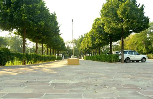 Khajuraho Hotel | Hotel Chandela Khajuraho