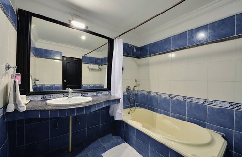 Chandigarh Hotel | Hotel City Heart Premium