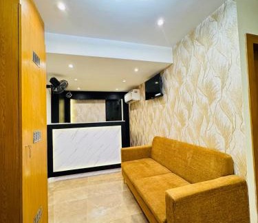 Chembur East Hotel | Hotel Cliff Garden