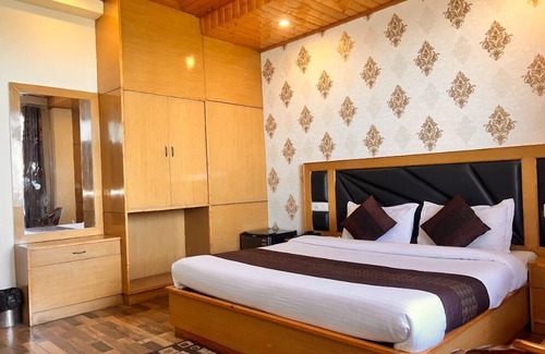 Chail Hotel | Hotel Comfort Inn