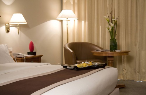 Les Berges du Lac Hotel | Hotel Concorde Les Berges du Lac