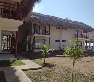 Puerto Arista Hotel | Hotel Coral Bungalow