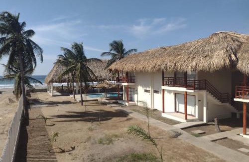 Puerto Arista Hotel | Hotel Coral Bungalow