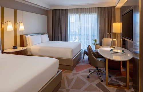 Uptown Hotel | Hotel Crescent Court