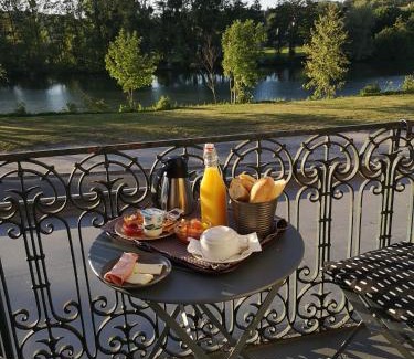 Saint-Leu-dEsserent Hotel | Hotel de L'Oise