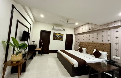 Korba Hotel | Hotel Deendayal