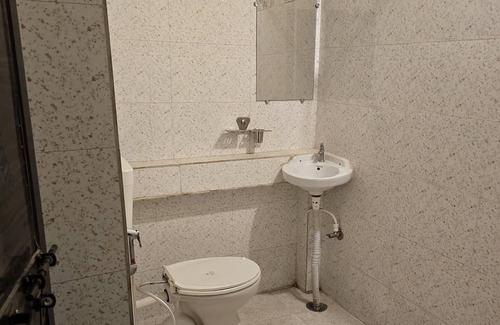 Ambikapur Hotel | Hotel Devraj