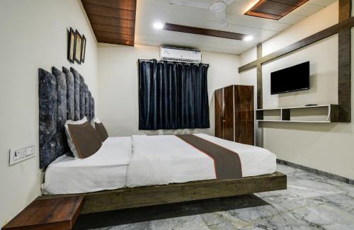 Dewas Hotel | Hotel DR Green