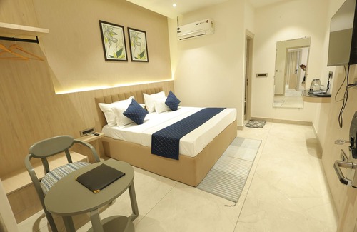 Karnal Hotel | HOTEL DREAMZ