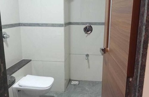 Bilimora Hotel | Hotel Empire