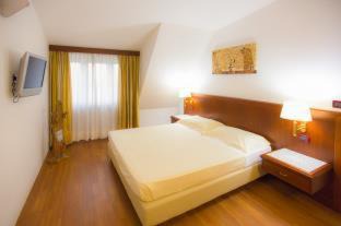 Roges Hotel | Hotel Europa