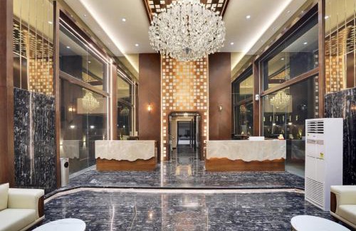 Shivajinagar Hotel | Hotel Everest Regency Pune