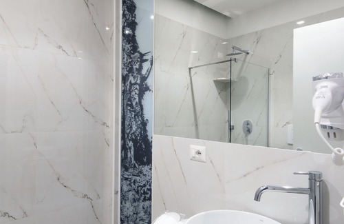 Secondigliano Hotel | Hotel Fiorentina