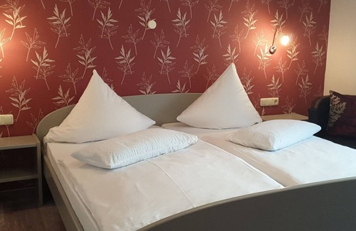 Kronach Bed & Breakfast | Hotel Garni Försterhof