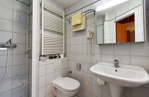 Altenfurt Hotel | Hotel Garni Nuernberger Trichter