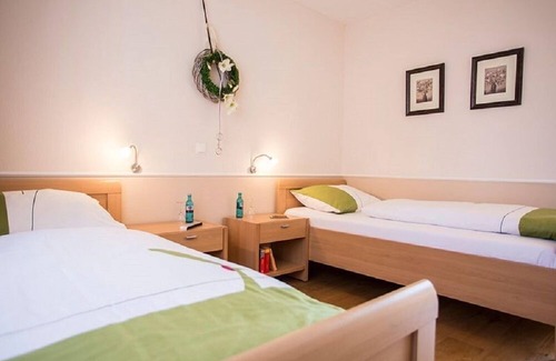 Alstatte Hotel | Hotel-Gaststätte Franke