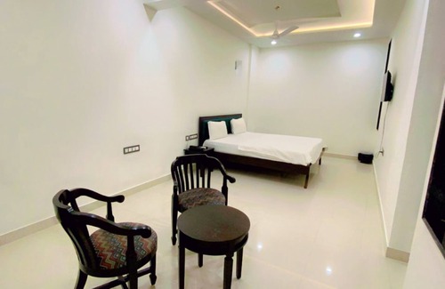 Chokhi Dhani Hotel | Hotel Giriraj Palace