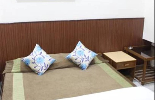 Tonk Road Hotel | Hotel Gitanjali