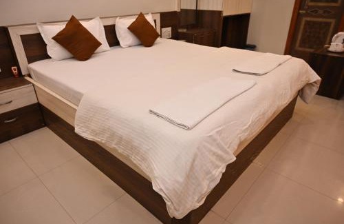 Malda Hotel | HOTEL GITANJALI