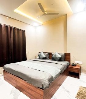 Rau Hotel | Hotel Golden Glory