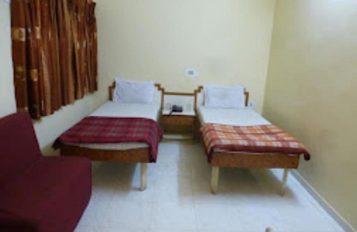 Jalgaon Hotel | HOTEL GOLDEN PALACE JALGAON