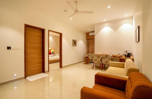 Changanacherry Hotel | Hotel Grand Avenue
