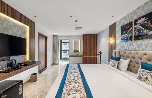 Lakshminarayana Pura Hotel | Hotel Grand Kasturi