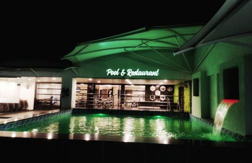 Sohagpur Hotel | Hotel Grand Kaushalya