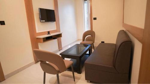 Berhampore Hotel | hotel Green view