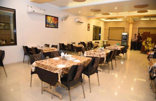 Ahmednagar Hotel | Hotel Gulmohar Pride
