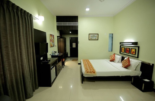 Kamalapur Hotel | Hotel Hampi International